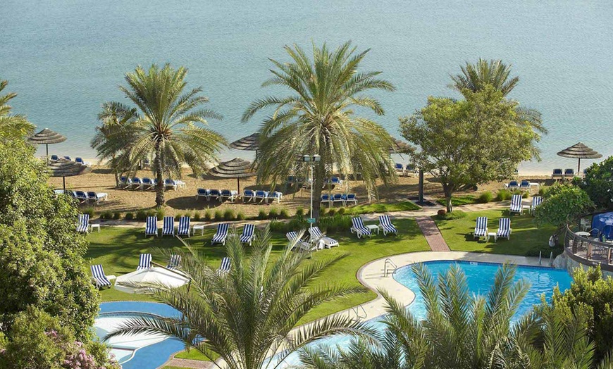 Image 8: 1 or 2 Nights with Breakfast at 4* Hotel in Abu Dhabi 