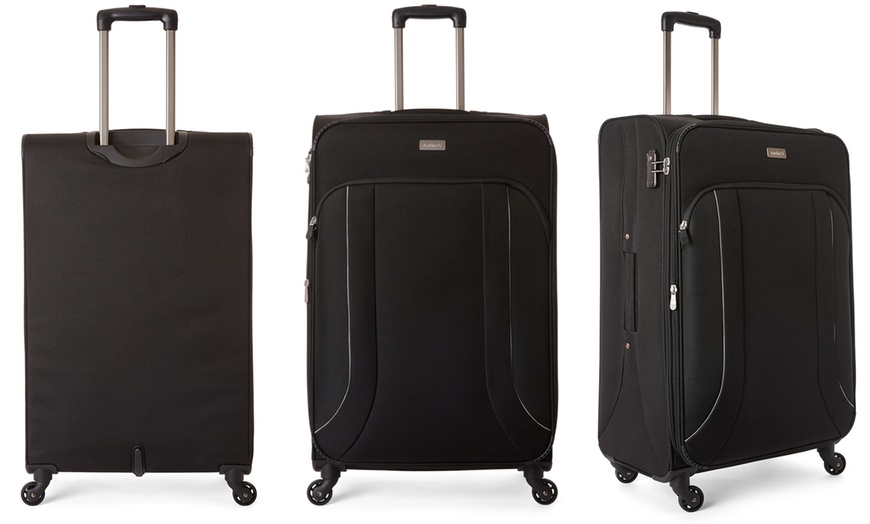 Image 3: Antler Three-Piece Suitcase Set