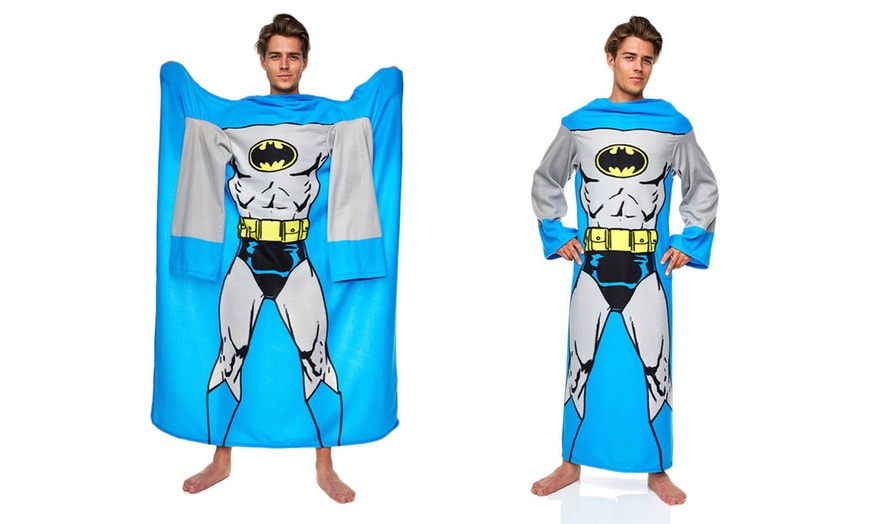 Image 4: DC Comics Superhero Robe for Men