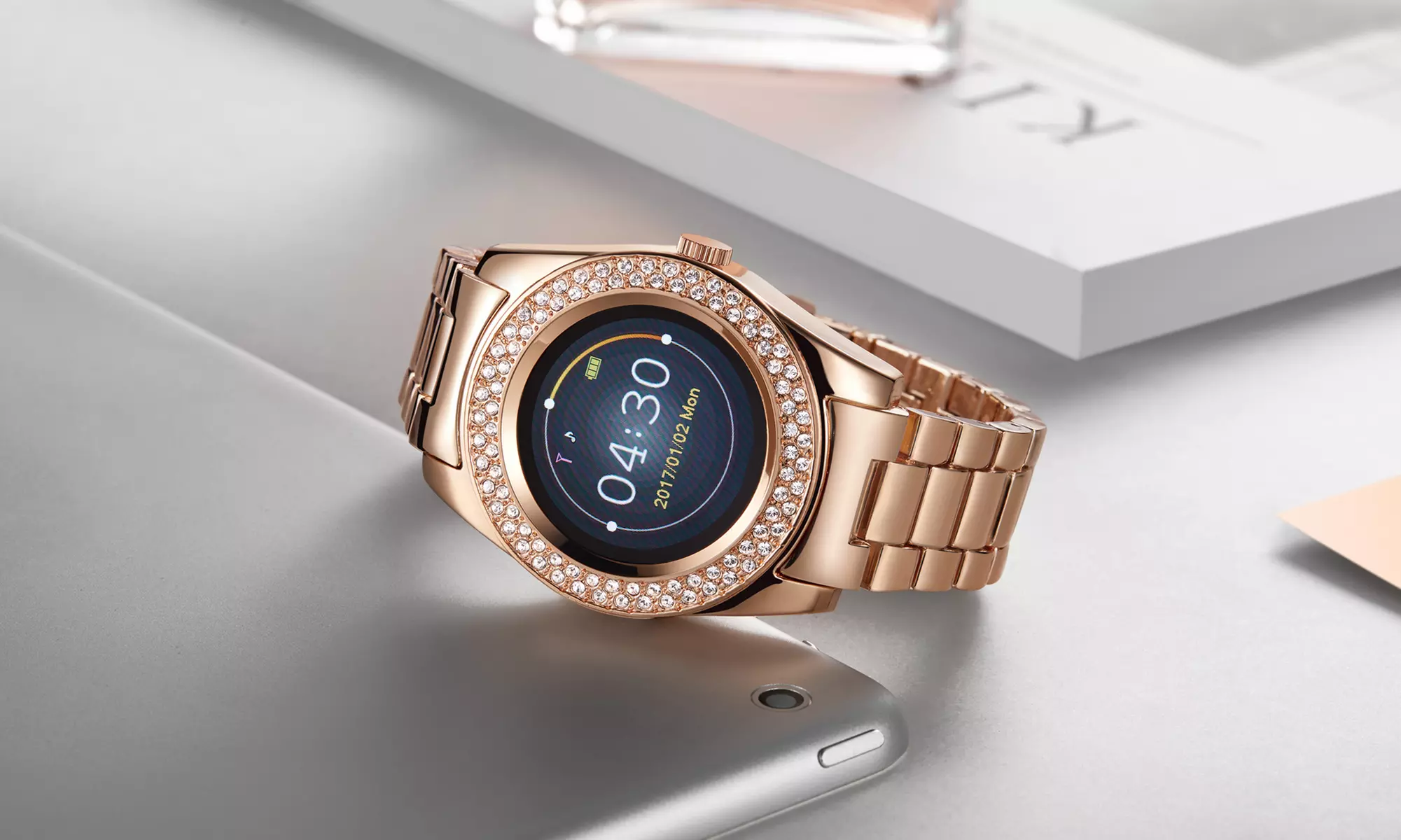 Timothy Stone Smartwatch, verziert mit 90 Kristallen von Swarovski®, in Silber, Gold oder Roségold inkl. Versand - Primary Image