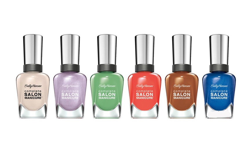 Image 8: Four-Piece Nail Varnish Set