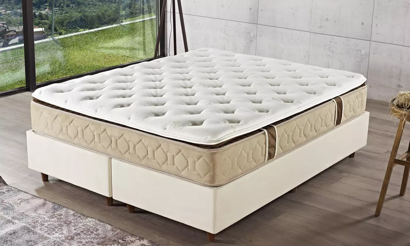Matelas relaxant à l'huile d'argan Sampur, ressorts ensachés, accueil mémoire de forme, 30cm - Primary Image