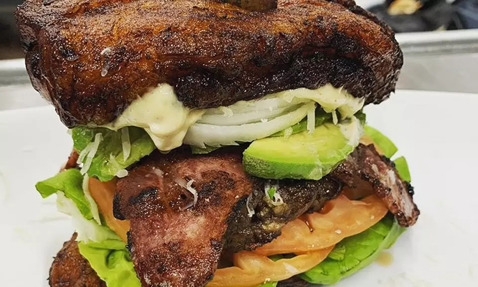 Holiday City Bus Lights Tour in Atlanta