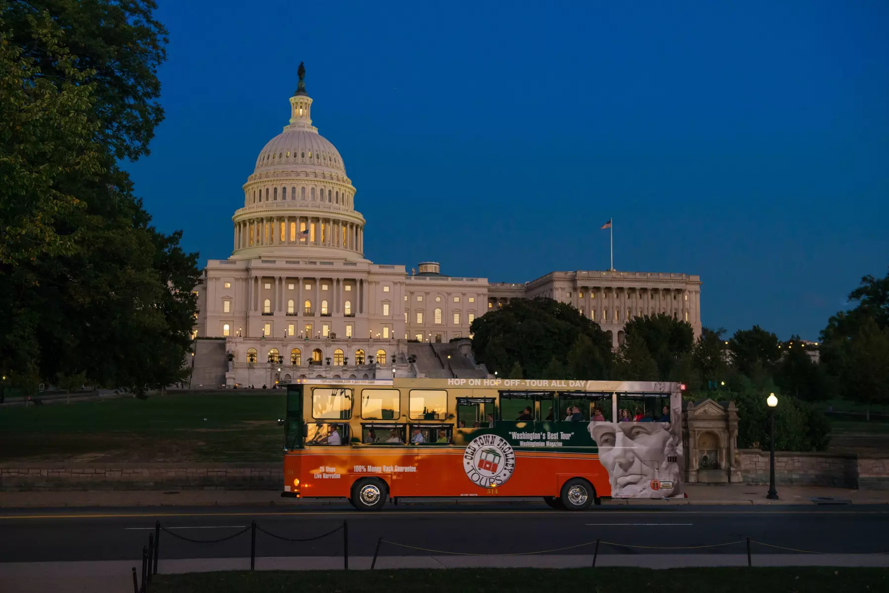 Monuments by Moonlight Tour