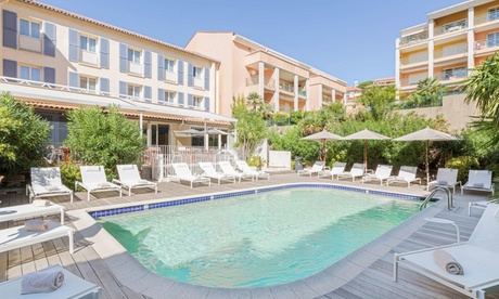 Sainte-Maxime : 1 à 3 nuits avec petit-déjeuner à à l'hôtel Matisse pour 2 personnes