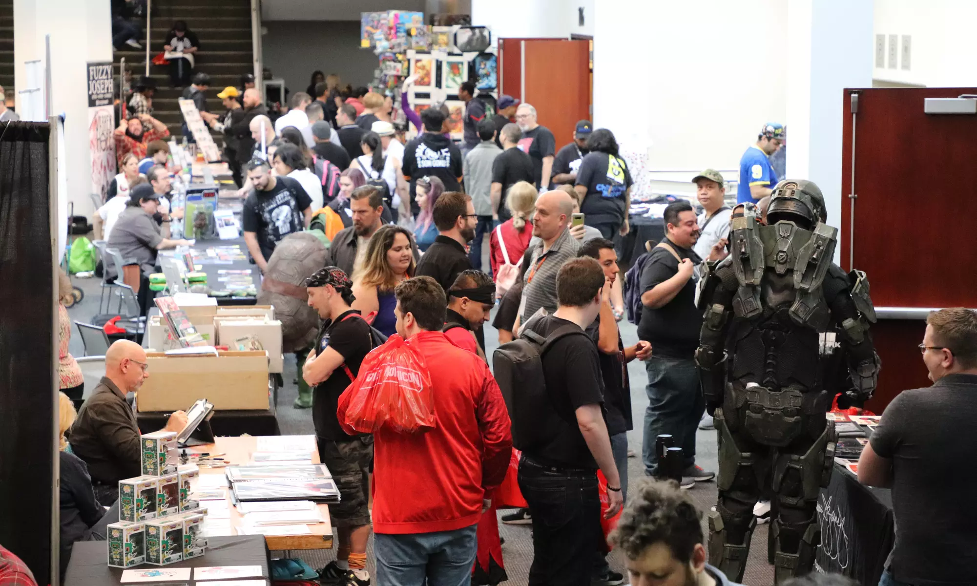 Pasadena Comic Con General Admission - Vibrant World of Pop Culture!