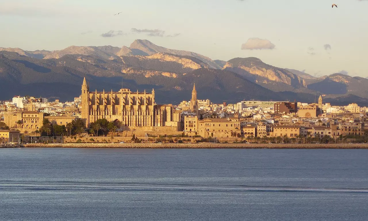 ✈ Maiorca, Estate 2026: Volo diretto più 7 notti in hotel