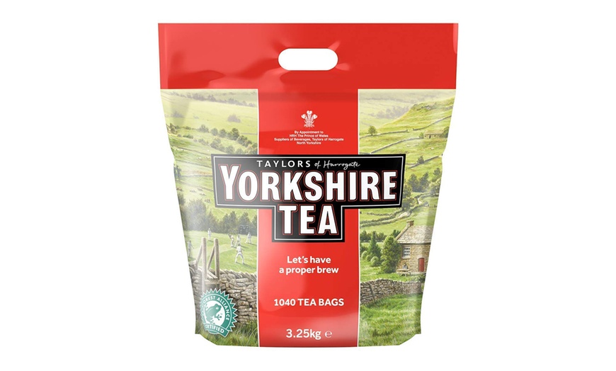 Image 1: 1040 Yorkshire Tea bags