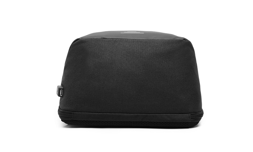 Image 5: 20L Reflective USB Backpack