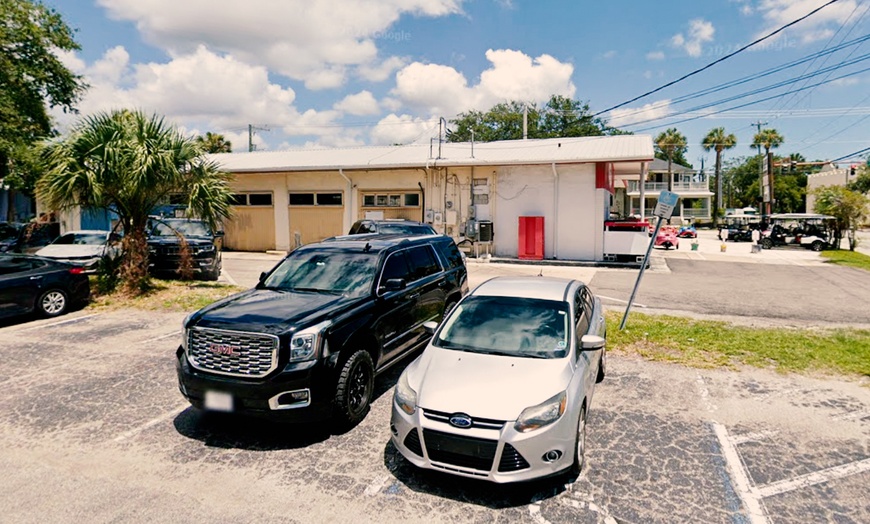 Image 5: Non-Invasive Body Contouring with Red Light Therapy Sessions