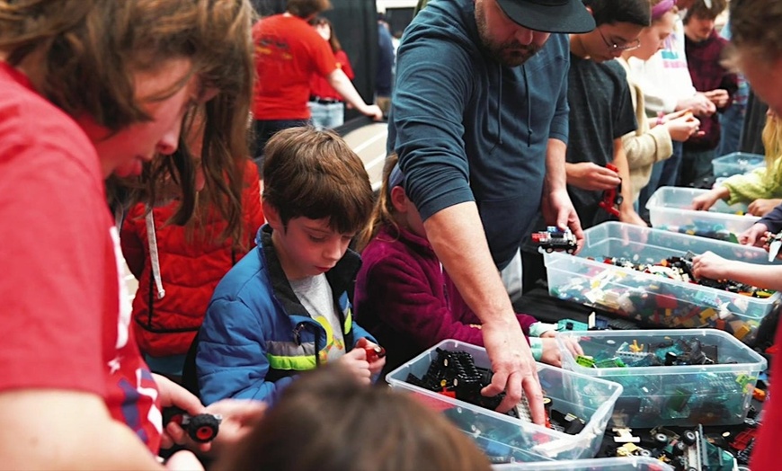Image 4: Up to 30% Off Nashville's Ultimate LEGO® Fan Convention