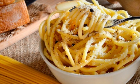 Menu ai sapori toscani con Chianti per 2 o 4 persone all'Osteria del Borgo (sconto 55%)