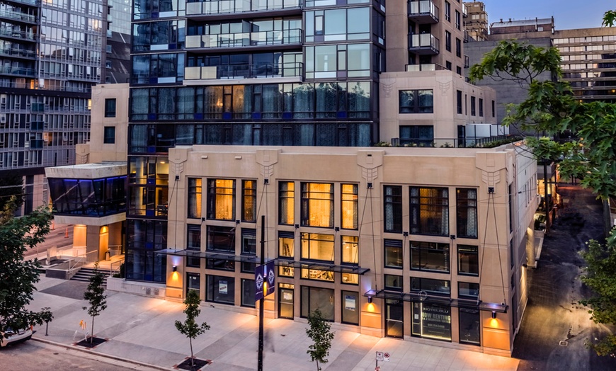 Hotel Blu Vancouver in - Vancouver, BC, CA | Groupon Getaways