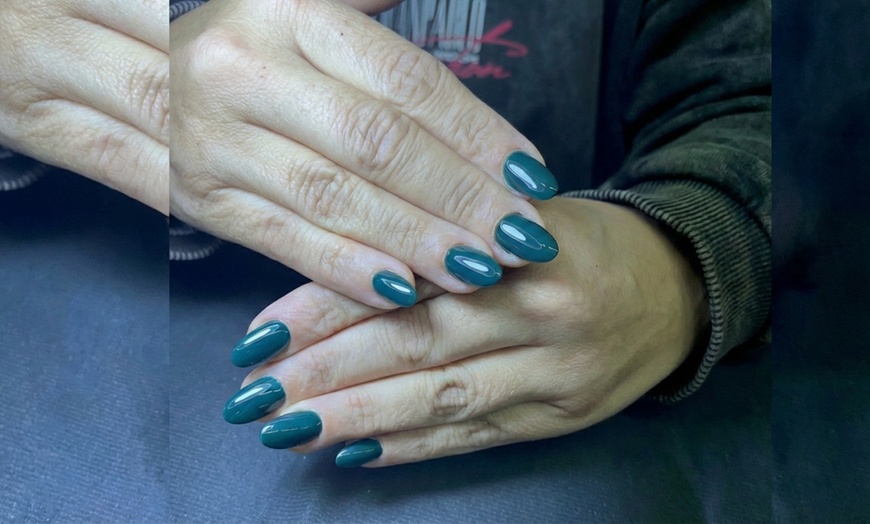 Image 4: Chic Nail Styles Awaits: Gel or Acrylic Refill,  Full Set or Both