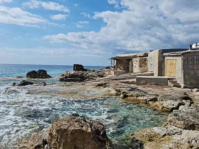 ✈ Ibiza Nights: 7 Days with Flight, Wheels & Chill Pack from Worldee