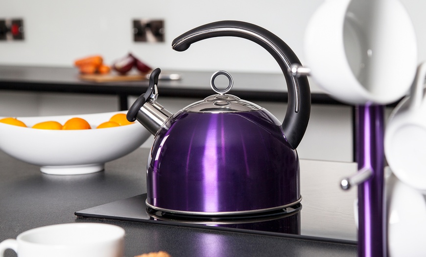 Image 3: Morphy Richards Whistling Kettle