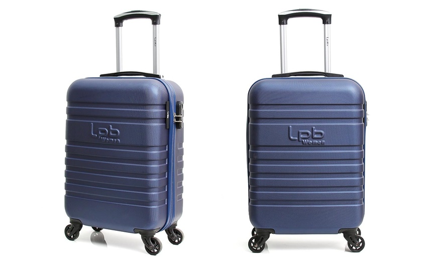 Image 17: Trolley Bag and Vanity Case Set