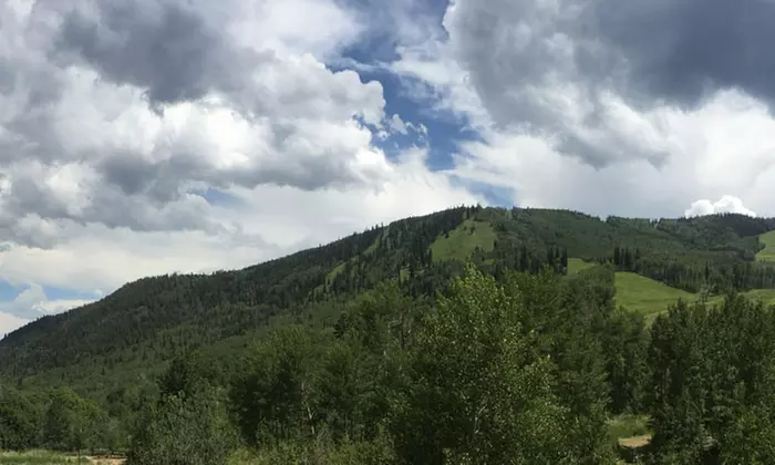 Stay at Sunlight Lodge Bed & Breakfast in Glenwood Springs, CO, with Dates into September - Primary Image