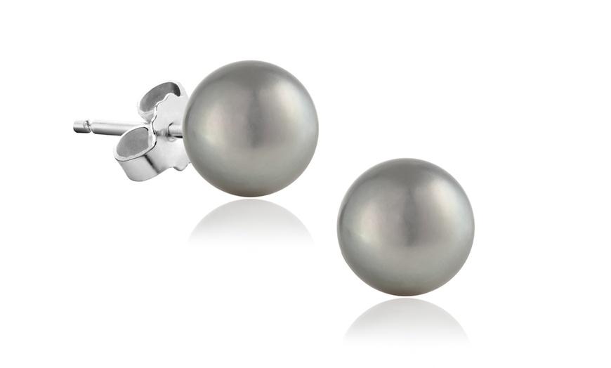 Image 5: Pearl Studs Set