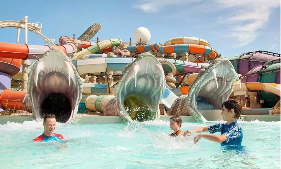 One or Two Park Pass with AbuDhabi Tour at Royal Smart Tourism!