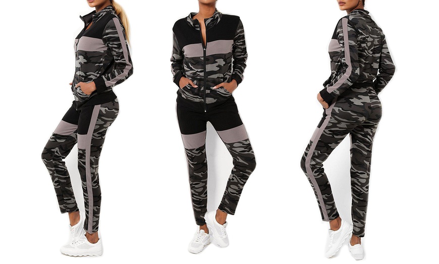 Image 3: Two-Piece Camouflage Tracksuit