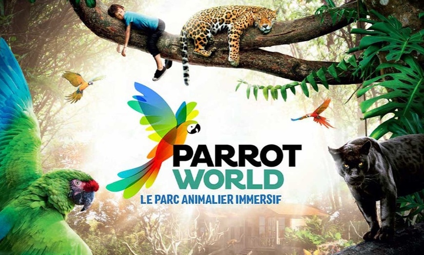 Image 2: Entrée au parc animalier Parrot World