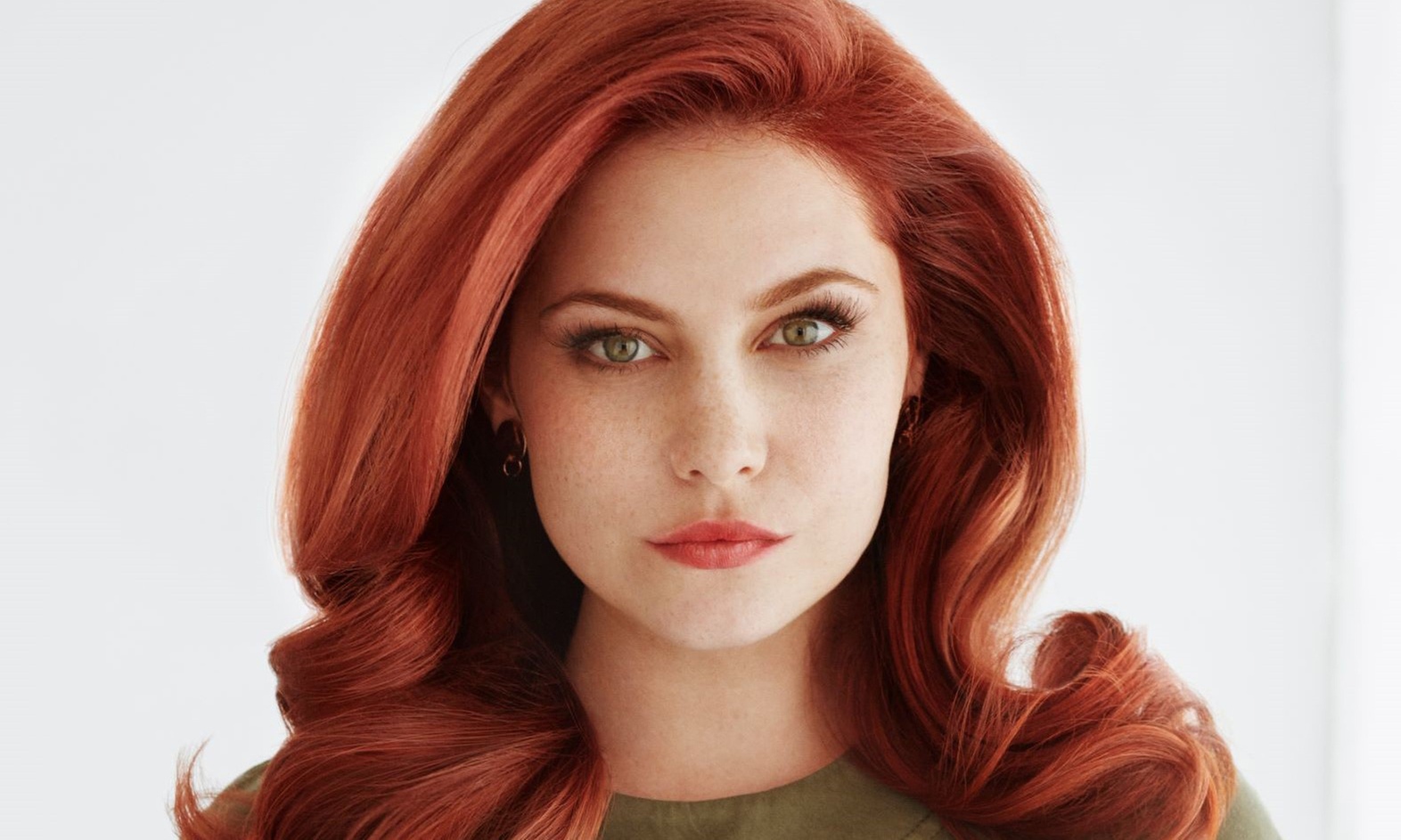 Freshen Your Look with Wash, Blowdry, Style, and Manicure
