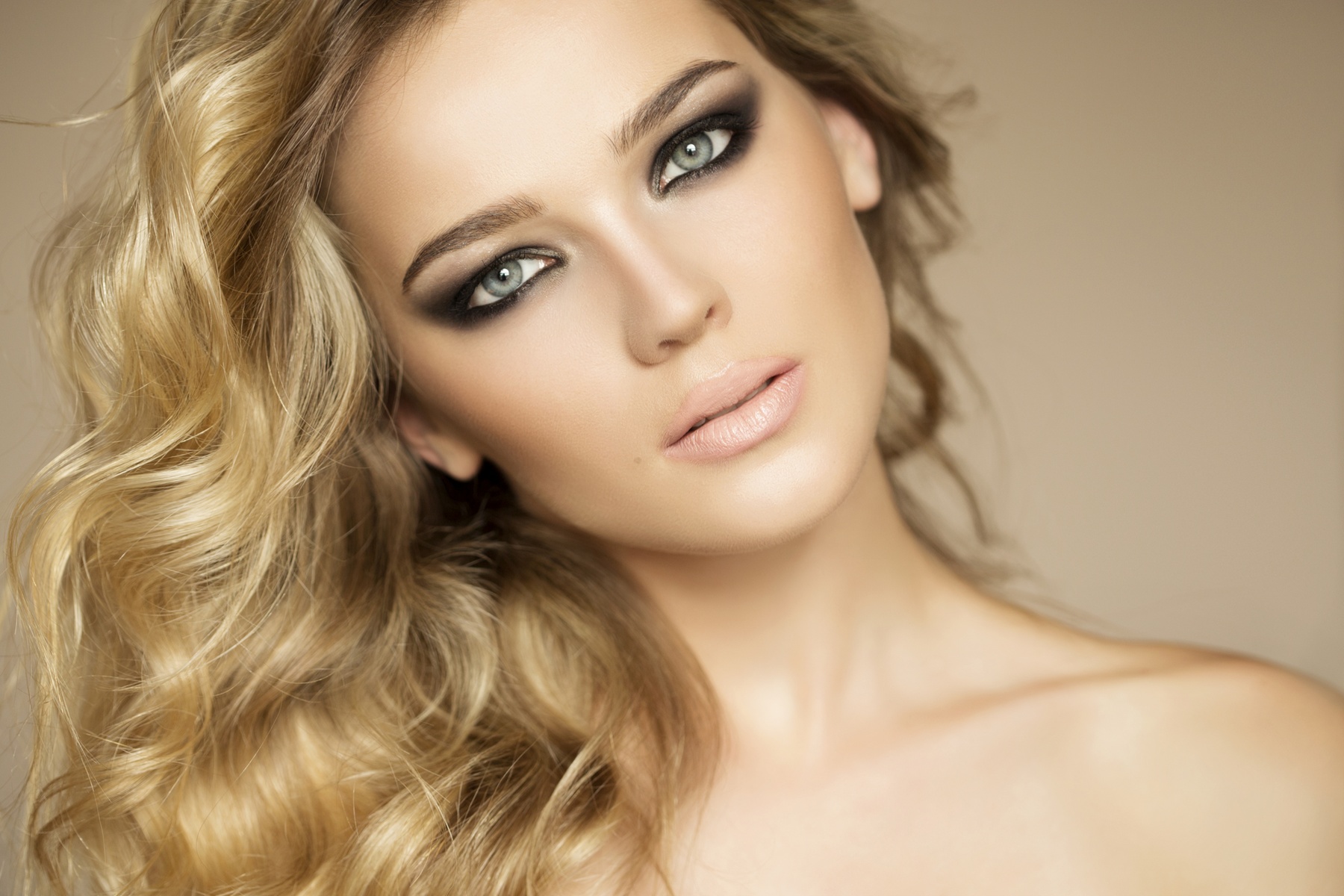 Up to 30% Off on Microblading at Kari coiffure