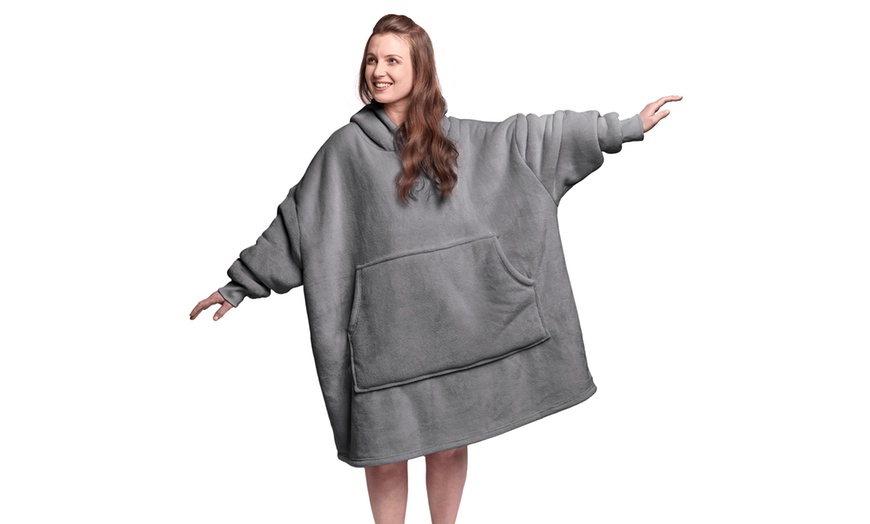 Image 5: Silentnight Snugsie Oversized Reversible Hoodie
