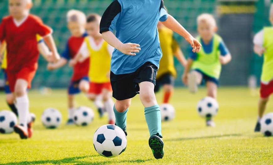 Image 2: Football Party for Ten Kids