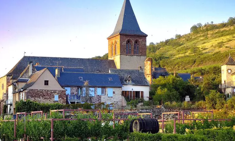 Aveyron : chambre double Supérieure ou Deluxe avec petit-déjeuner et dîner en option  à l'Auberge de L'Ady pour 2 pers. - Primary Image