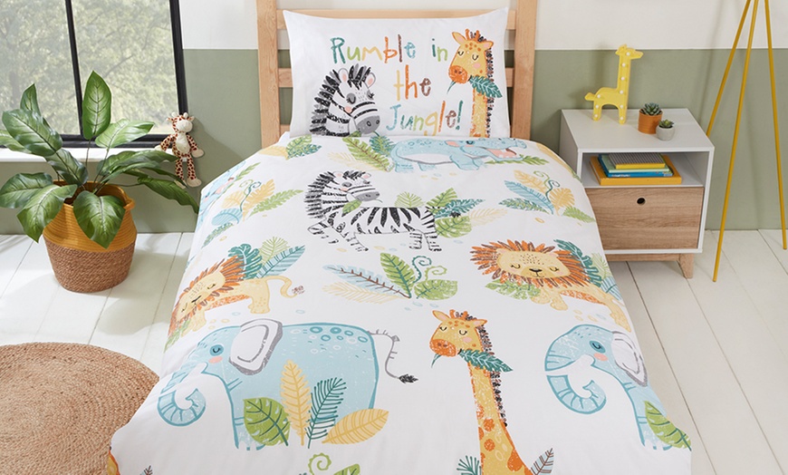 Image 5: Kids' Reversible Duvet Set