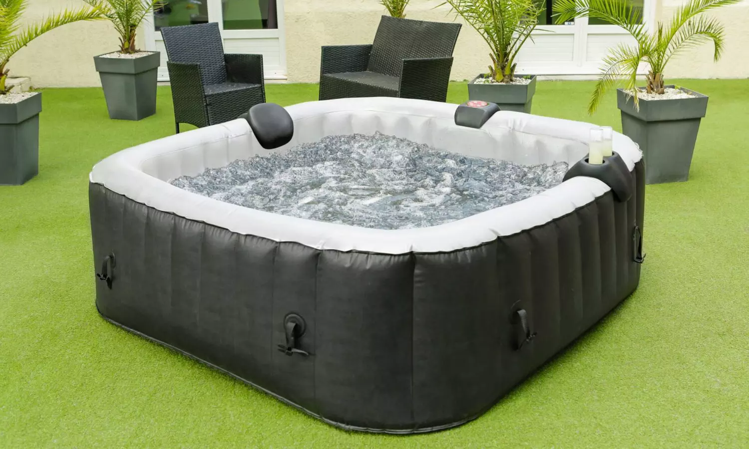 Spa hinchable cuadrado O'spazia para 4 o 6 personas - Primary Image