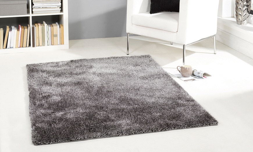 Image 4: Shimmer Rug - 8 Colours