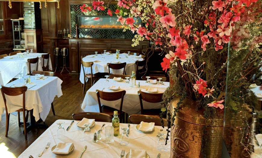 Image 11: 3-Course Italian Seafood Dinner with Wine or Beer for 2 or 4