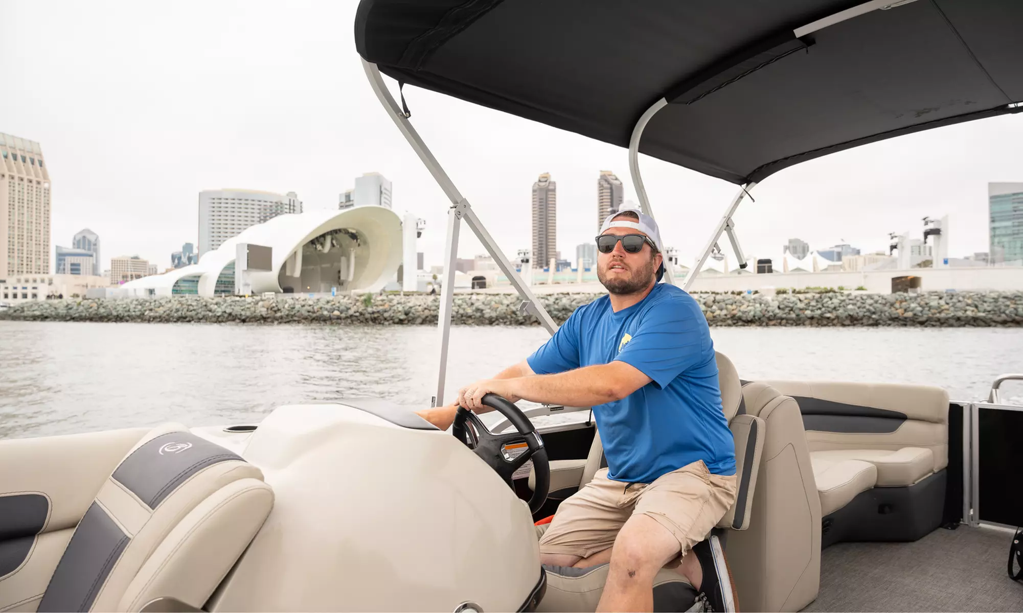 Explore Scenic San Diego with Speed Boat or Pontoon Boat Rentals 
