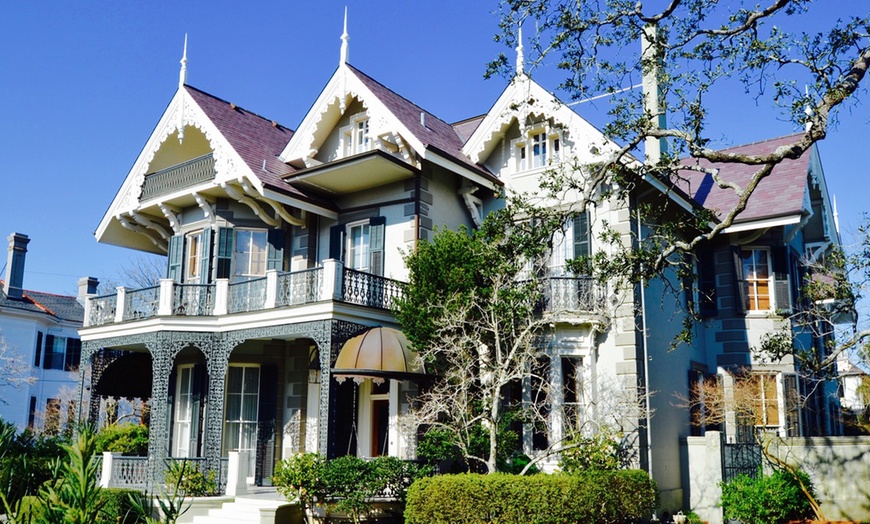 Image 7: 2-Hour New Orleans' Scandalous Cocktail Tour - Up to 40% Off