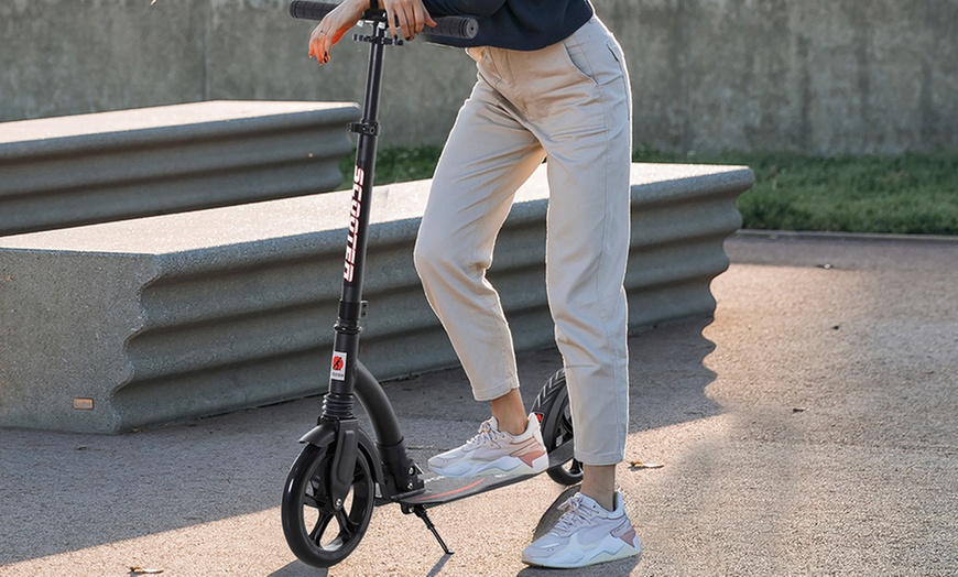 Image 18: HomCom Teens Height Adjustable and Foldable Scooter