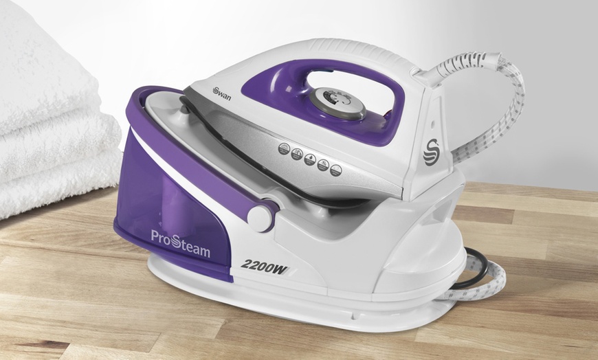 Image 2: Swan 2200W Steam Generator Iron