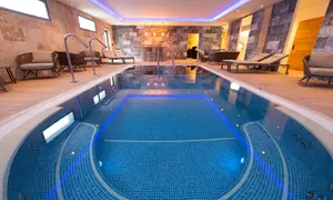 Accès spa d'1h ou 2h en solo ou en duo avec massage au choix de 30 min en option chez Les Oliviers (en semaine)