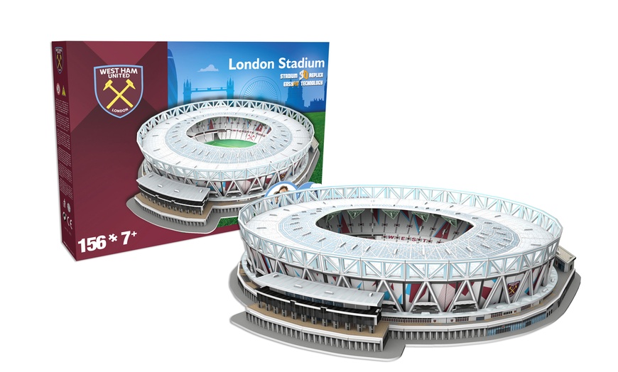 Image 11: Premier League 3D Football Stadium Puzzle Selection