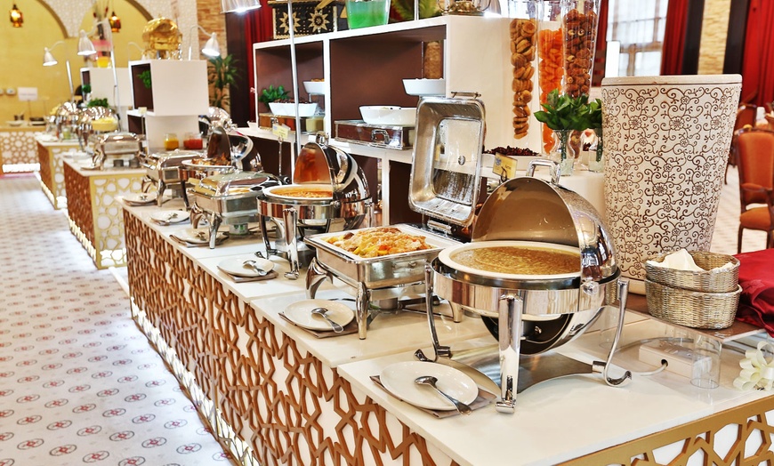 Image 5: Iftar Buffet with Drinks at Abu Dhabi Country Club 
