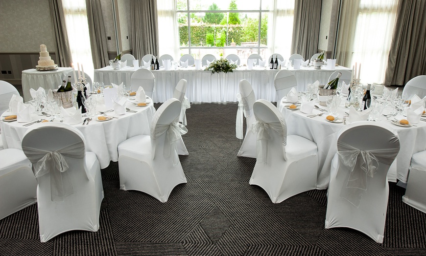 Image 4: Wedding Package for 50 Guests