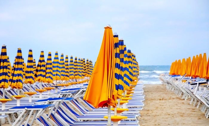 Image 6: Rimini: fino a 7 notti con colazione e accesso spiaggia per 2