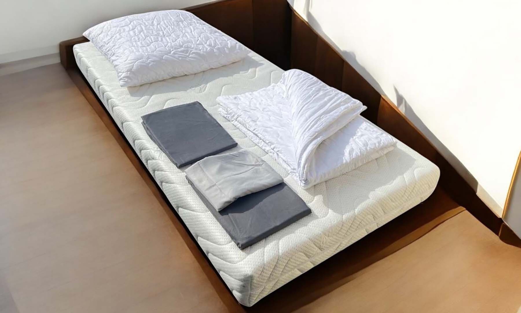 1x oder 2x GMD Living Bett-Set mit Matratze und Zubehör