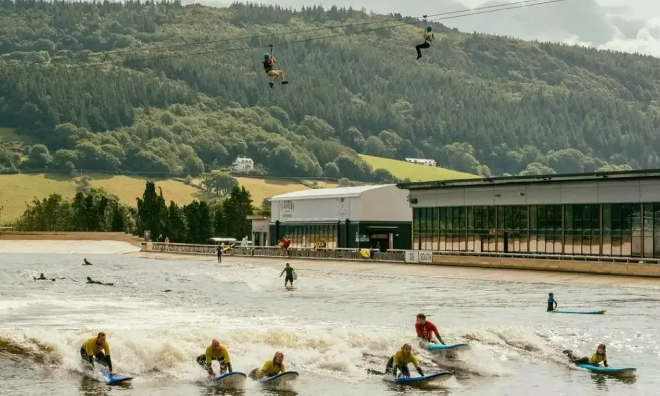 Snowdonia Escape: Stylish Lodge Apartment Stay