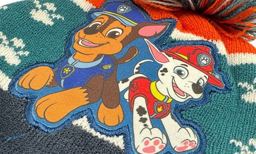 Image 17: Bonnet avec pompon Paw Patrol, Mickey ou Minnie