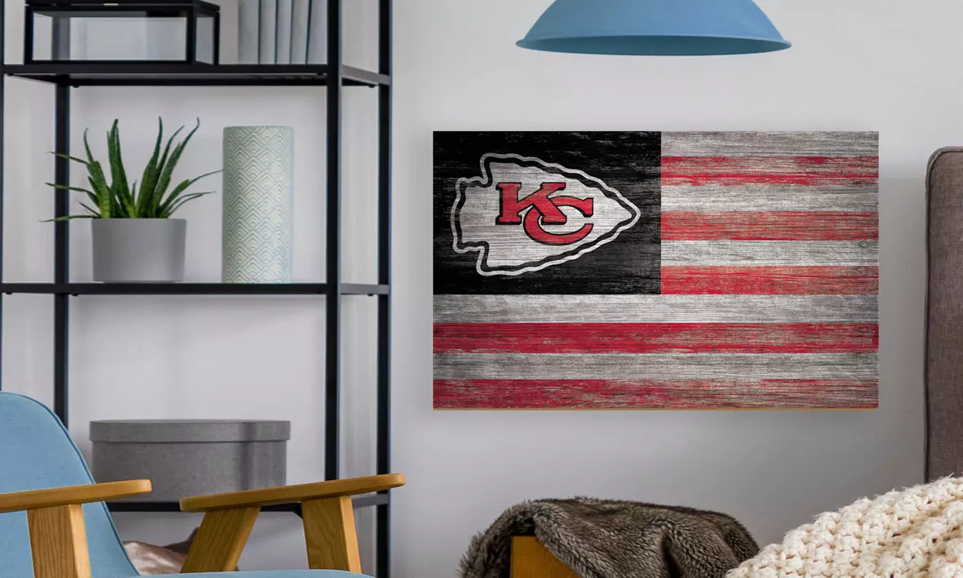 Fan Creations NFL Distressed Flag - Primary Image