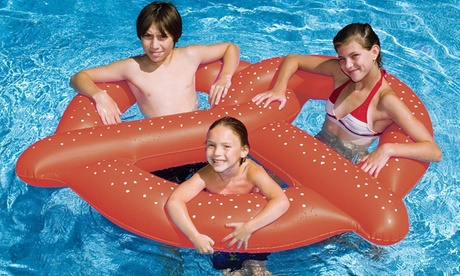 Salvagente a forma di Pretzel in materiale plastica resistente