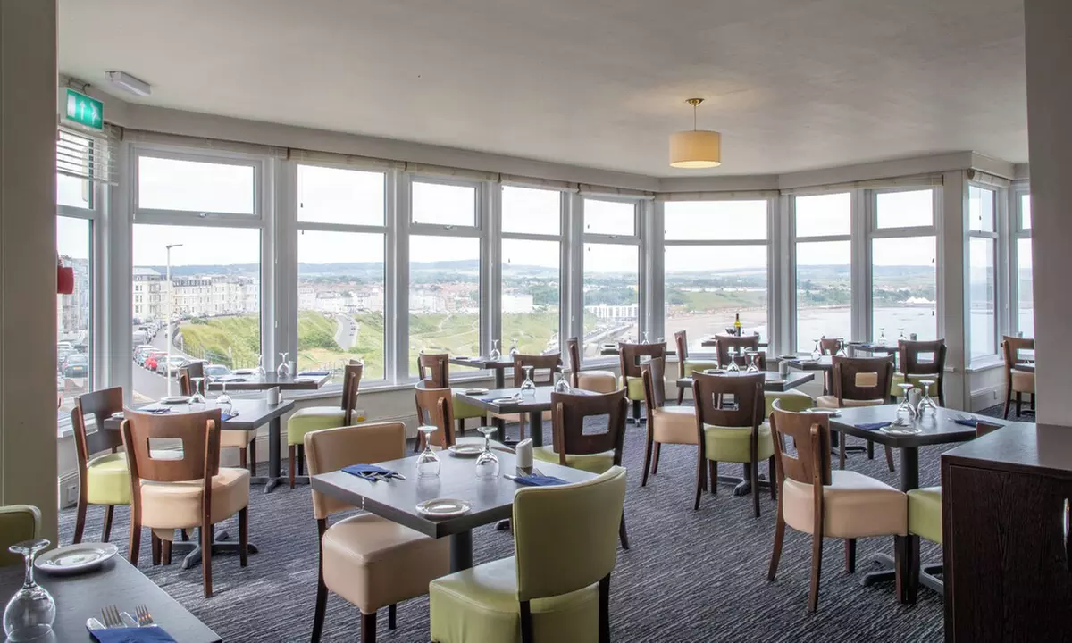 Scarborough: Seaview Double Room w/ Optional Breakfast, Dinner & More